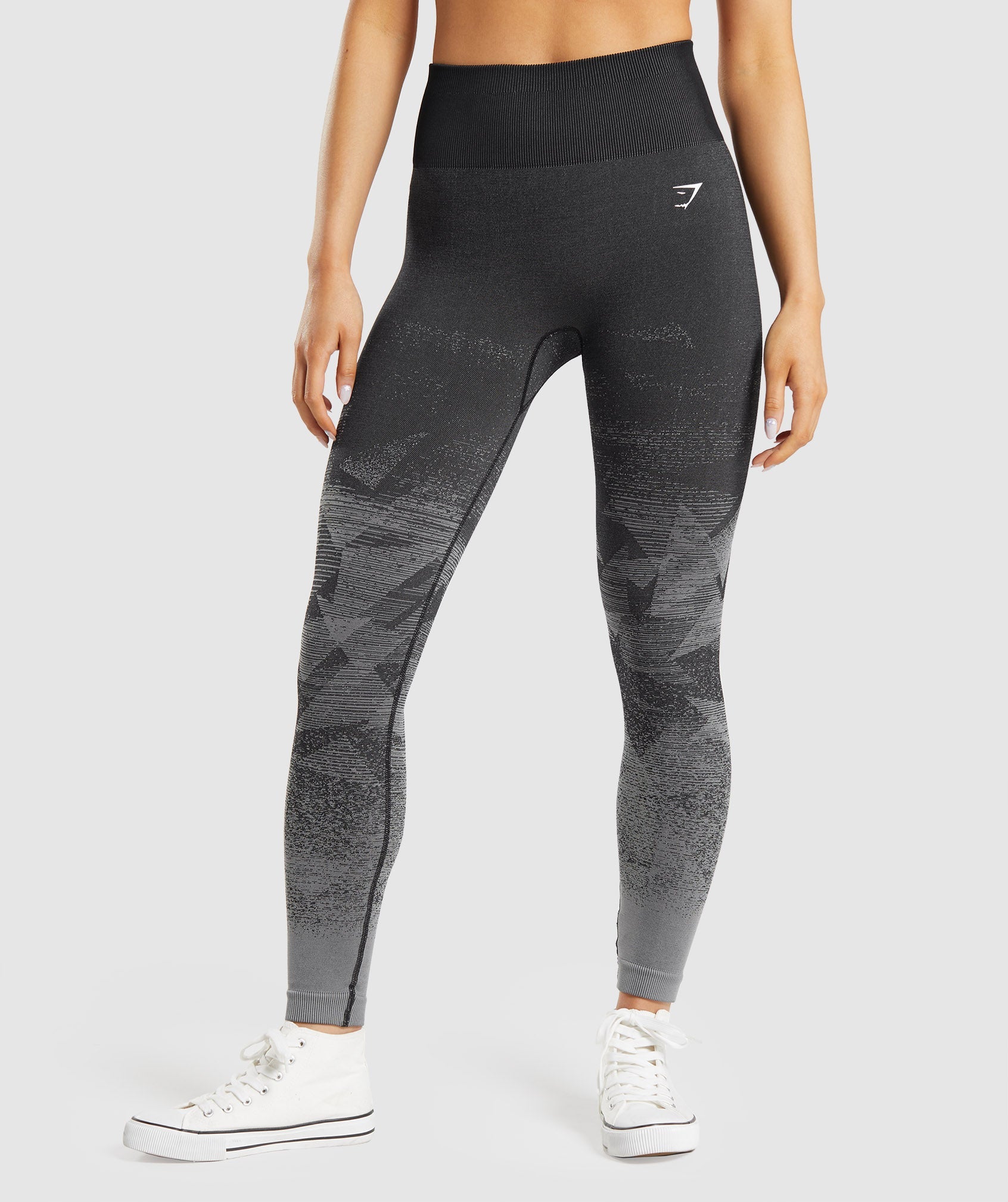 Adapt Ombre Seamless Leggings – Triangle | Black Print