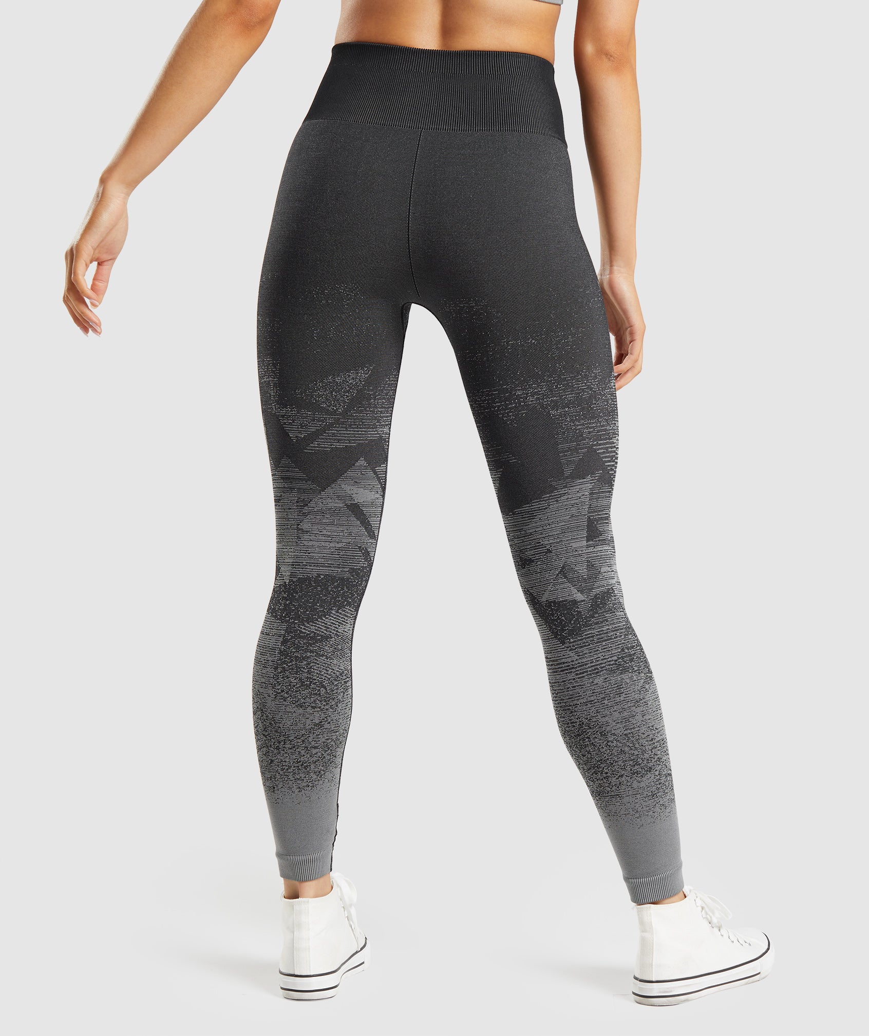 Adapt Ombre Seamless Leggings – Triangle | Black Print