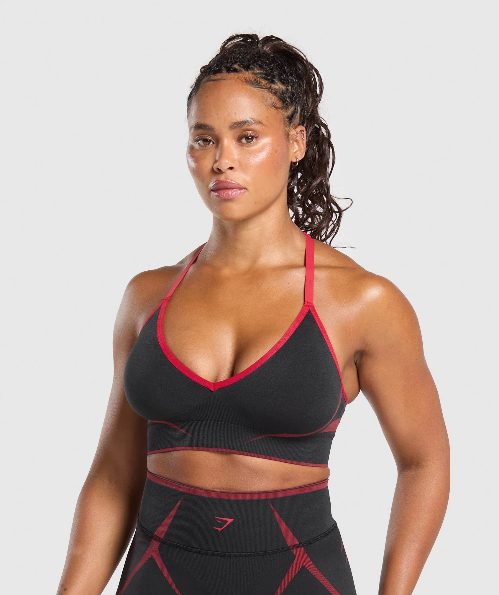 Apex Lift  Seamless Sports Bra – Black/Carmine Red
