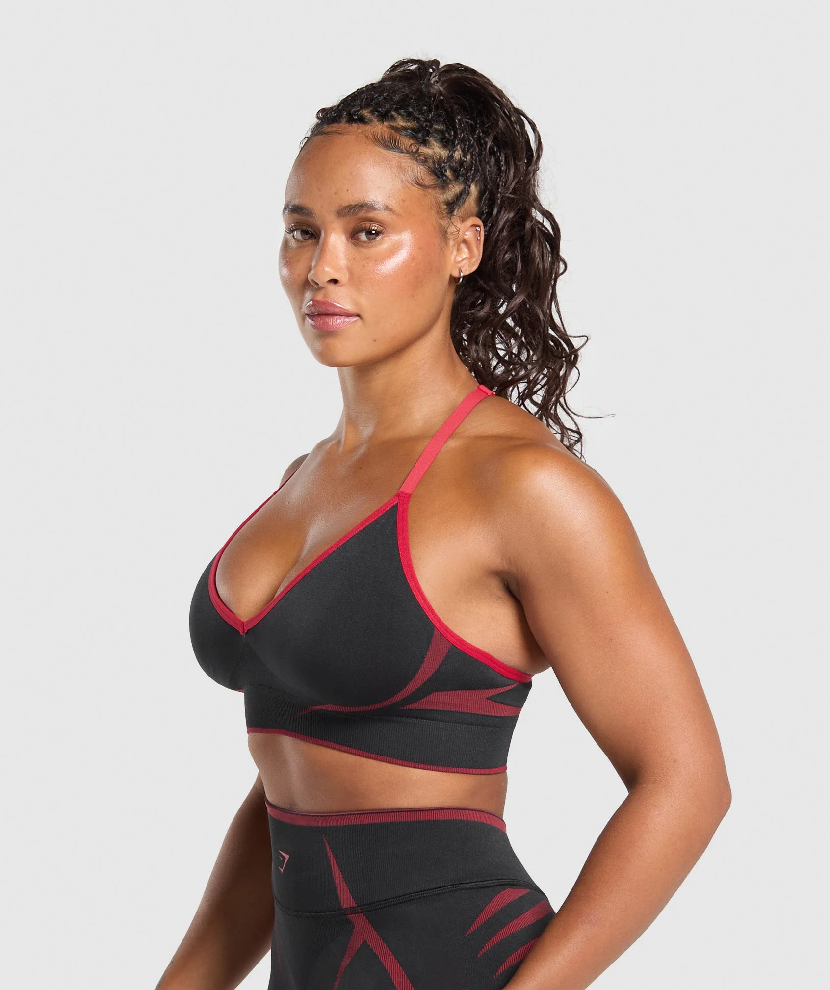 Apex Lift  Seamless Sports Bra – Black/Carmine Red - Imagen 2