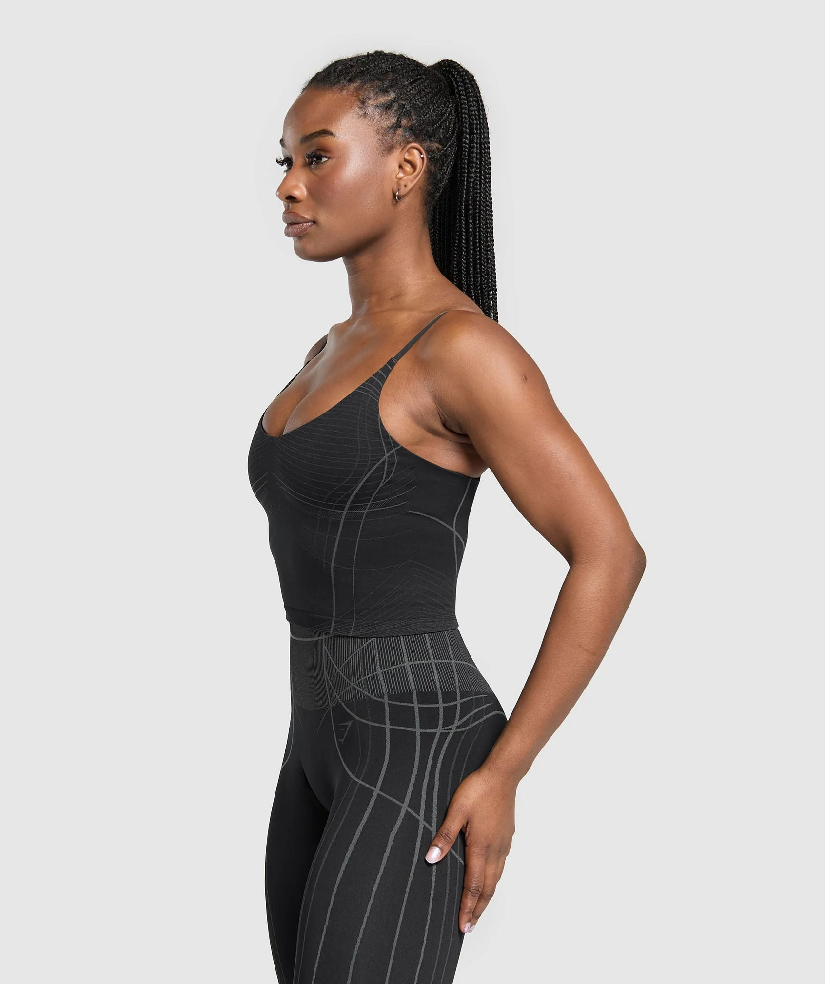 Apex Seamless Midi Tank With Shelf – Black/Graphite Grey - Imagen 2
