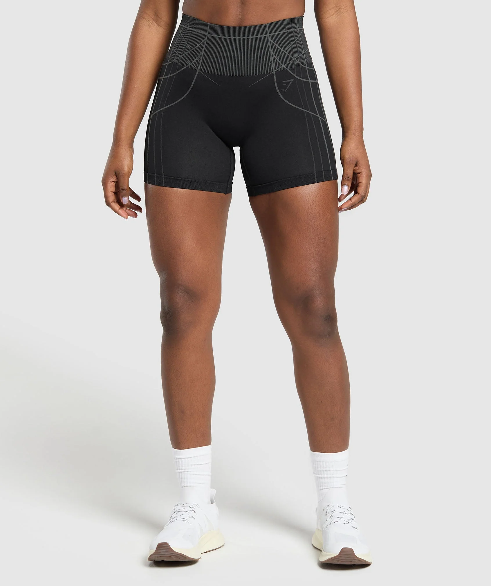 Apex Seamless Shorts – Black/Graphite Grey