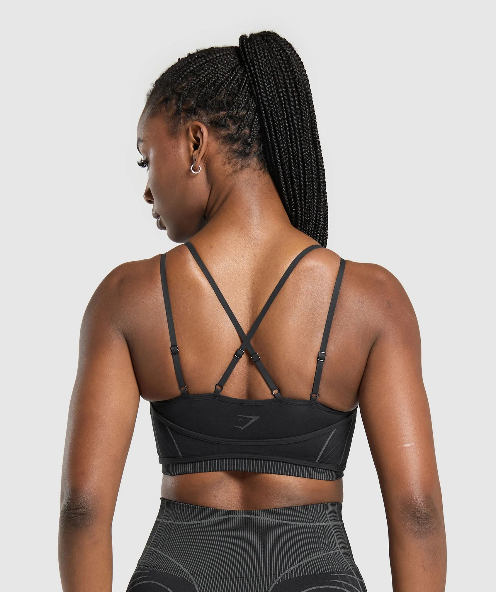 Apex Seamless Strappy Sports Bra – Black/Graphite Grey