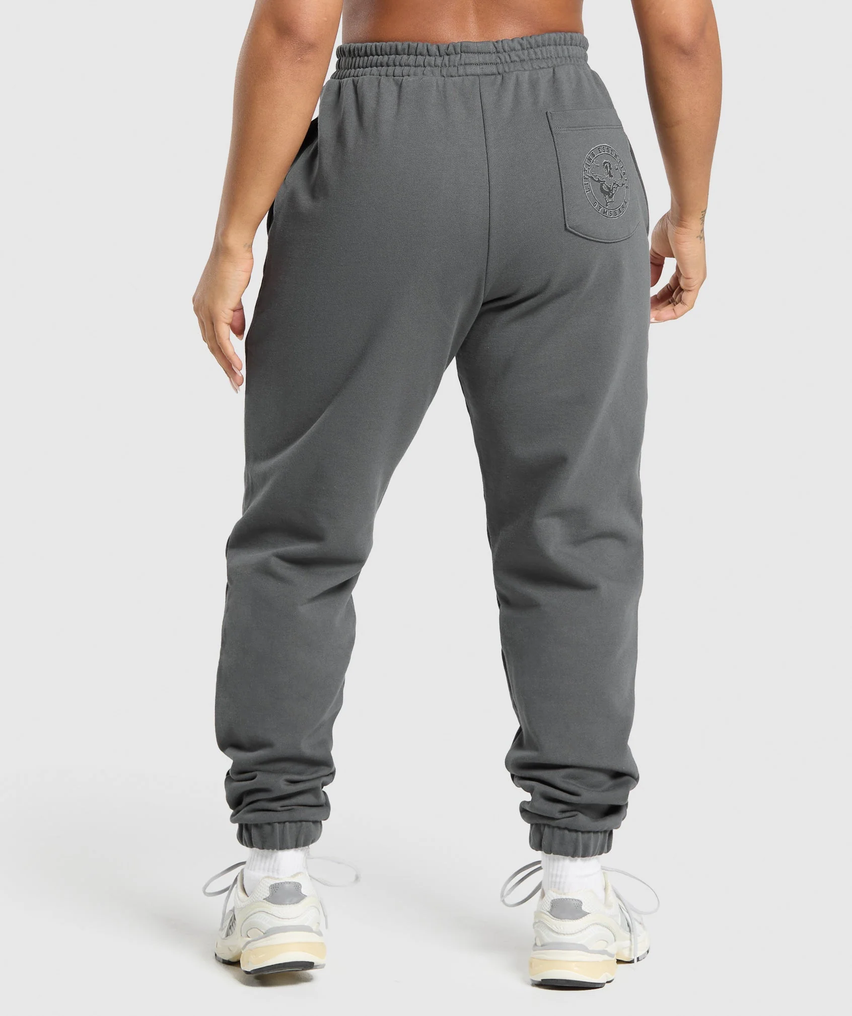 Back Gains Graphic Joggers – Graphite Grey
