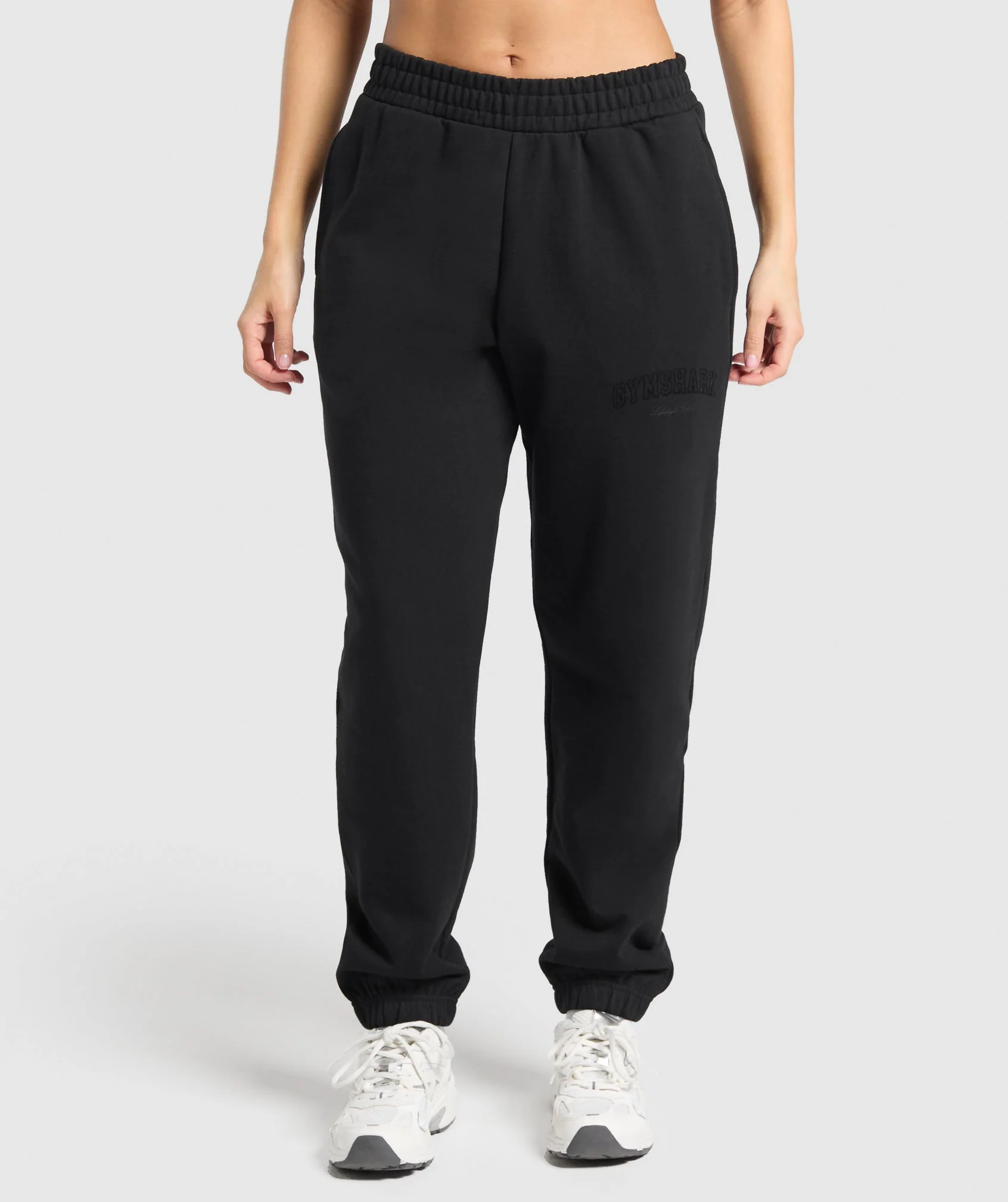 Campus Classics Graphic Joggers – Black