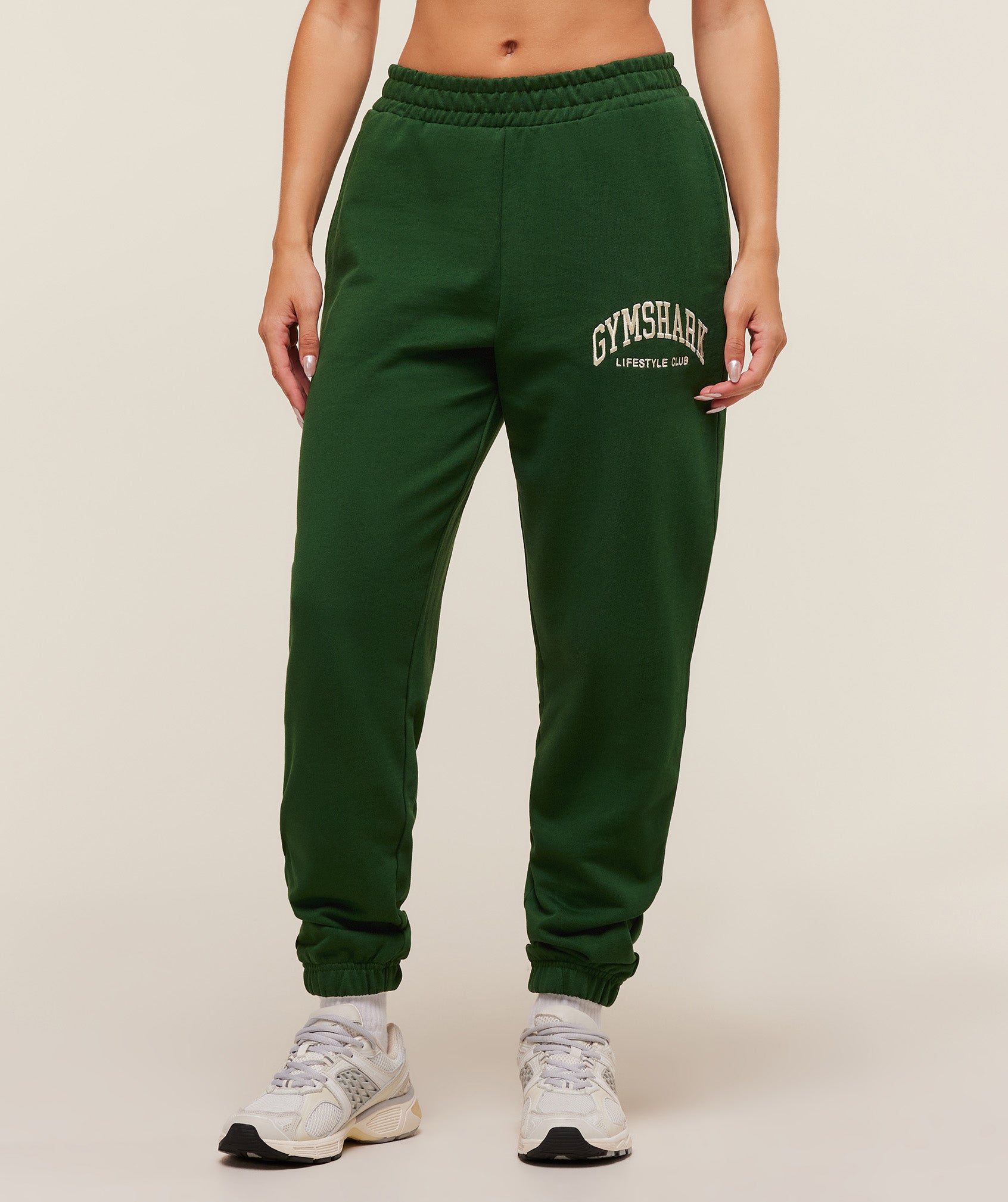 Collegiate Graphic Joggers – Athletic Green