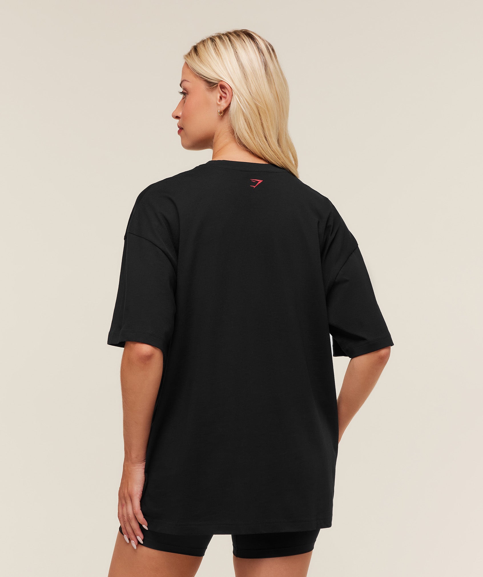 Collegiate Graphic T-Shirt – Black - Imagen 2