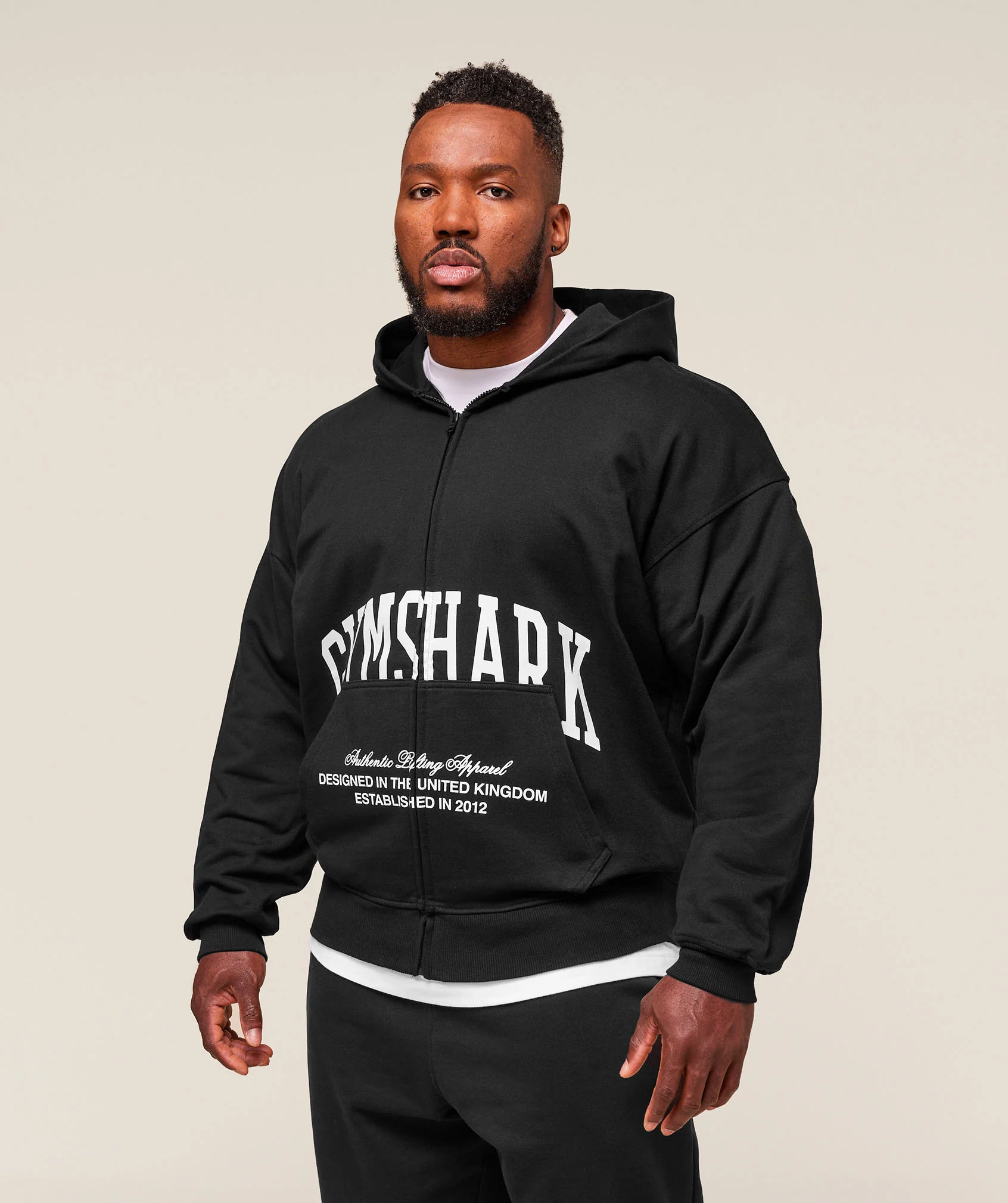 Collegiate Script Zip Up Hoodie – Black/White - Imagen 2