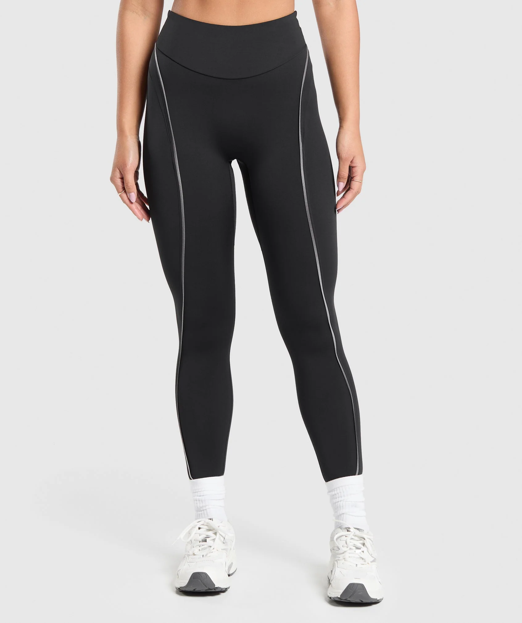 Contour Leggings – Black/Metal Grey