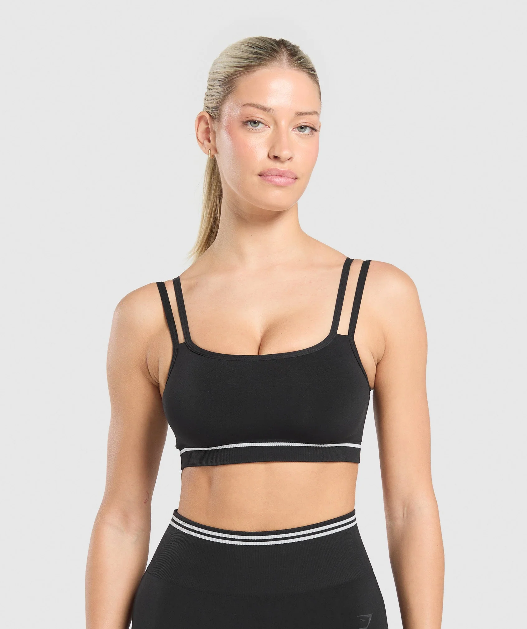 Contrast Seamless Sports Bra – Black