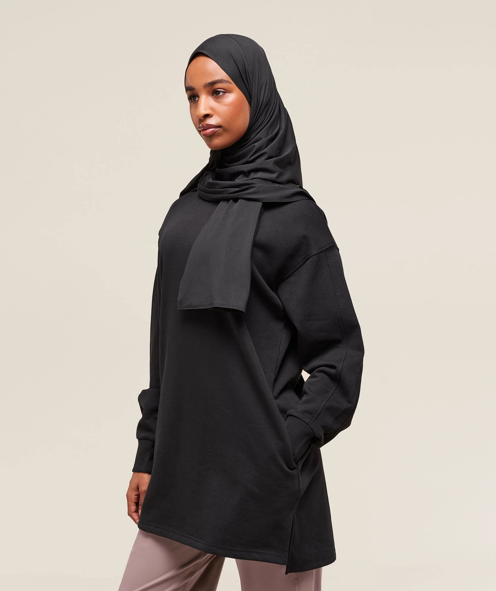 Covered Pullover – Black - Imagen 2