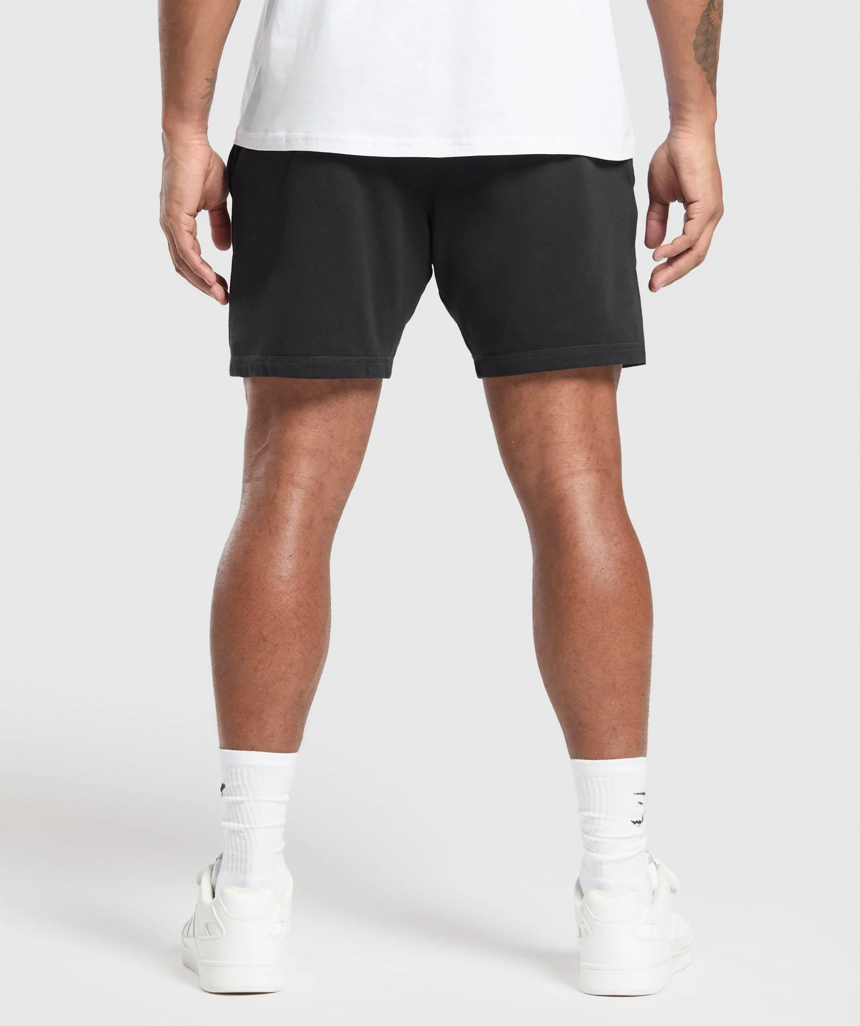 Crest 7″ Shorts – Black