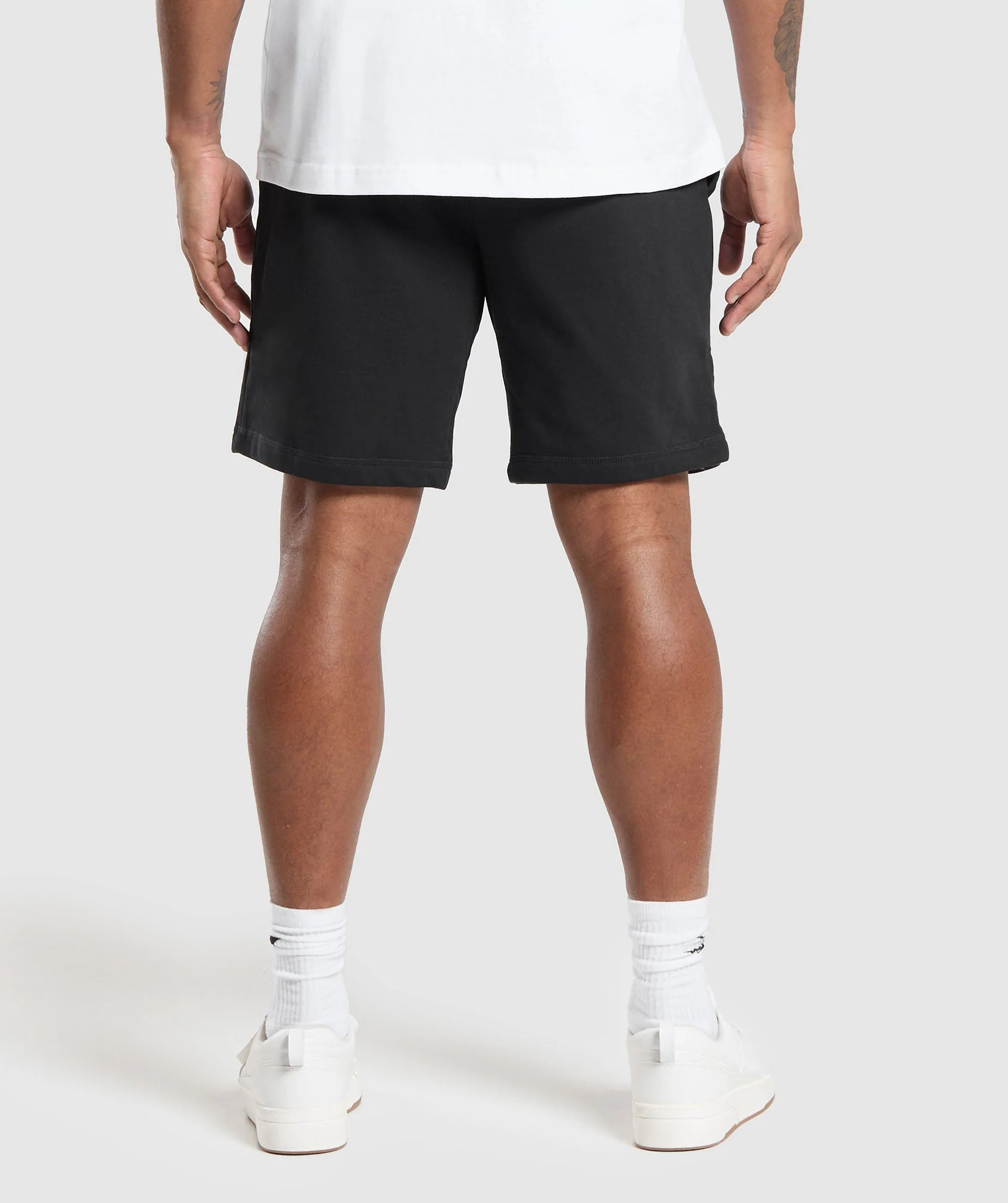 Crest 9″ Shorts – Black