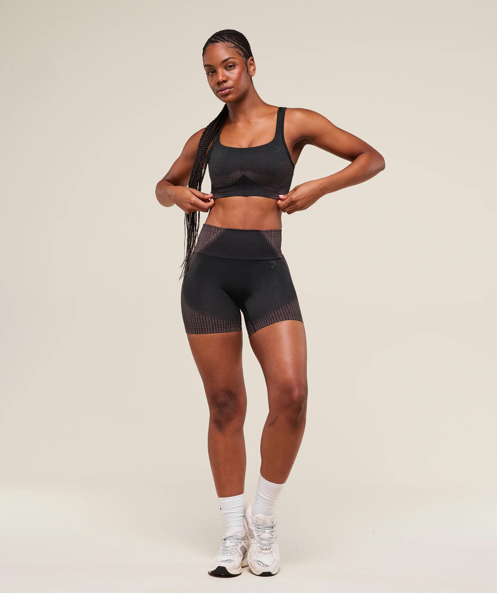 Diffuse Seamless Shorts – Black/Calm Pink - Imagen 2