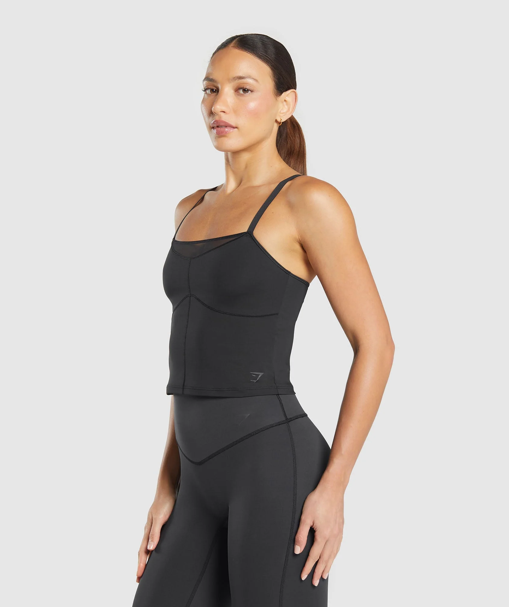 Elevate Mesh Tank With Shelf – Black - Imagen 2