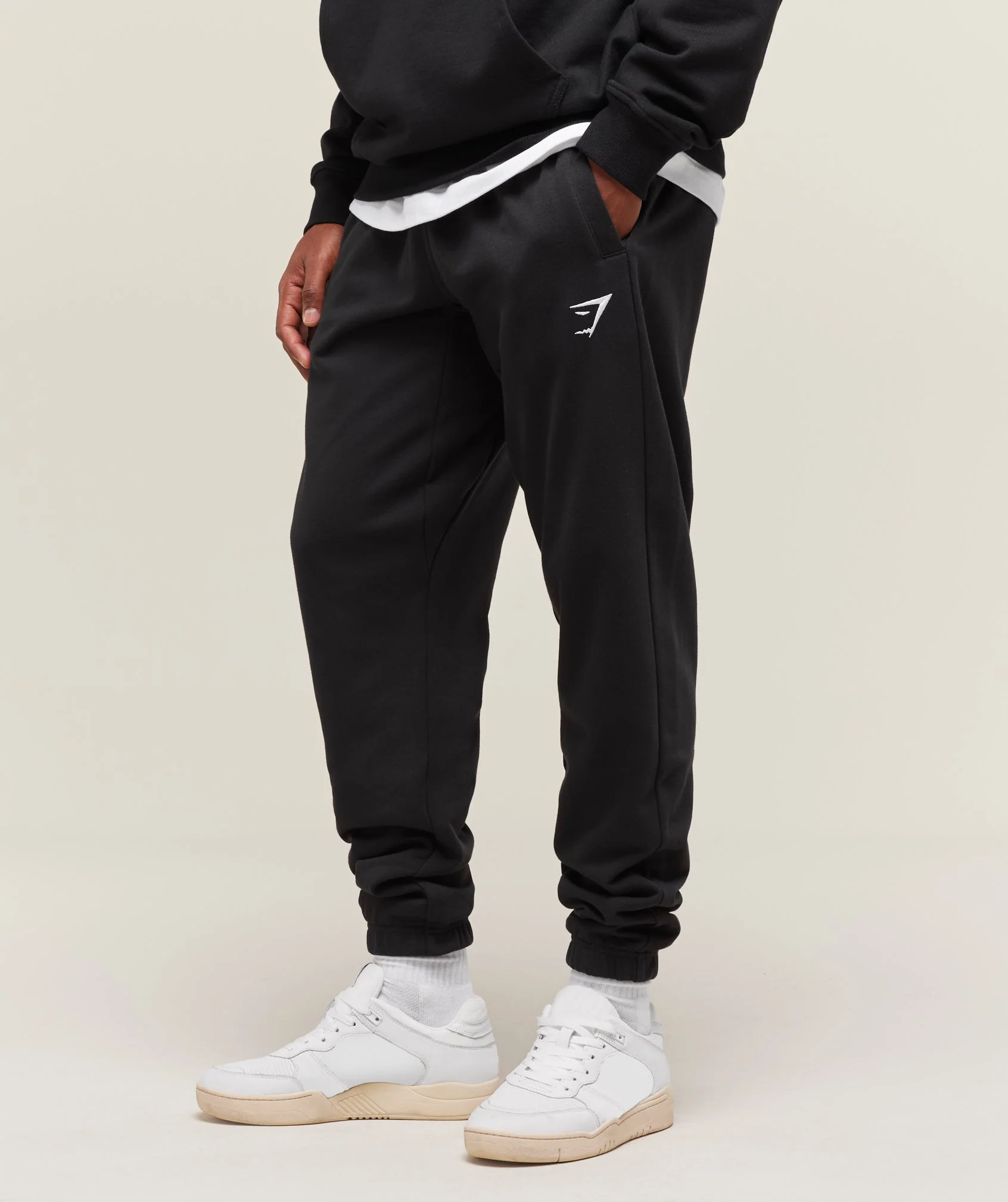 Essential Oversized Joggers – Black - Imagen 2