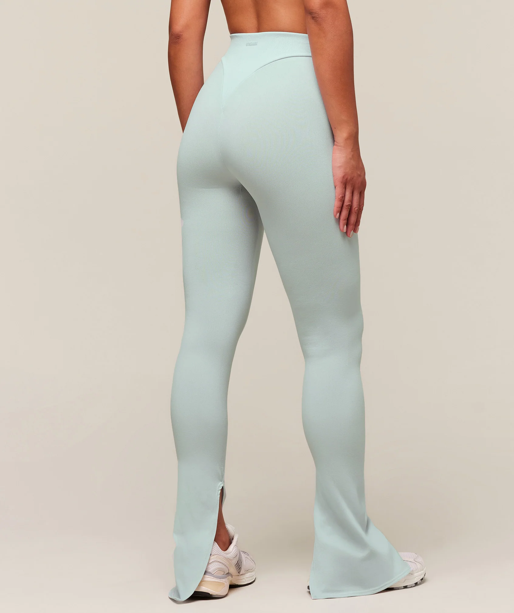 everywear Warp Knit Flare Leggings – Frost Blue
