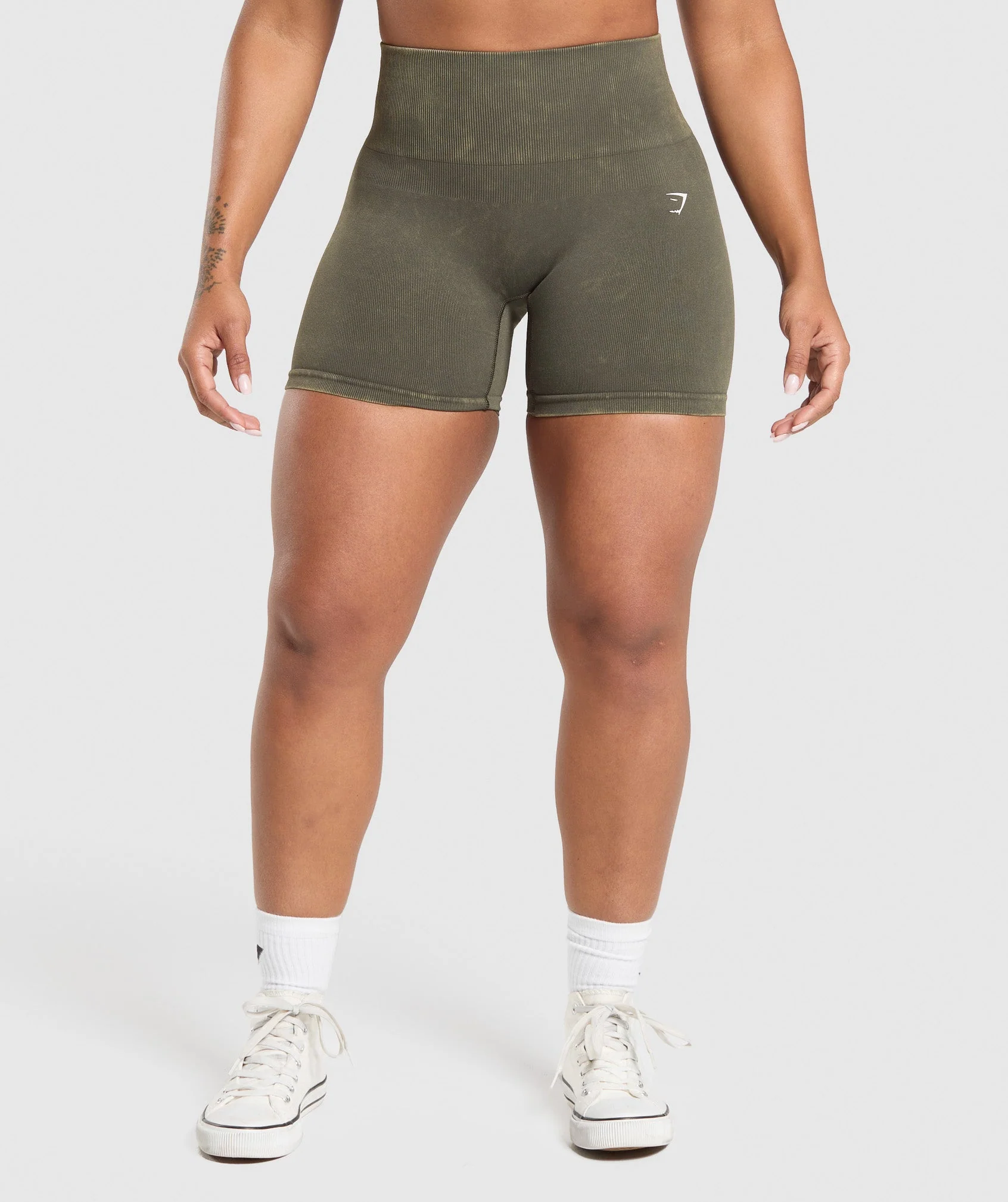Gains Seamless Washed Shorts – Strength Green