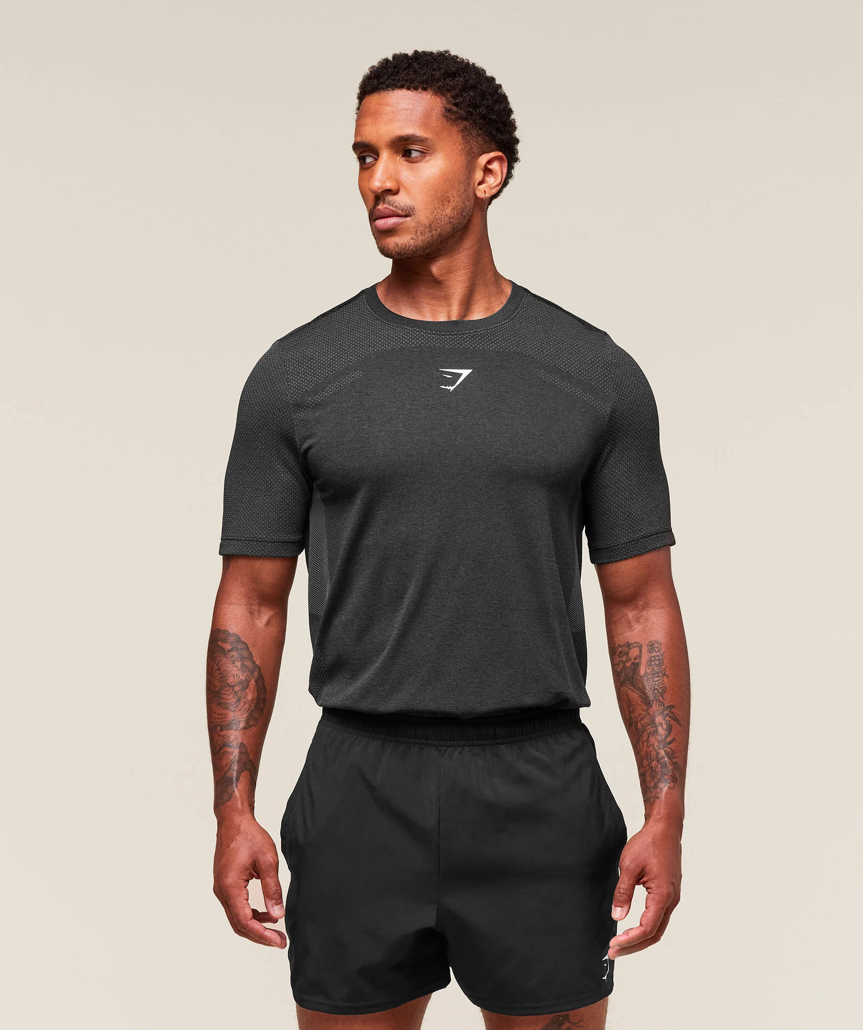 Lightweight Seamless T-Shirt – Black/Silhouette Grey