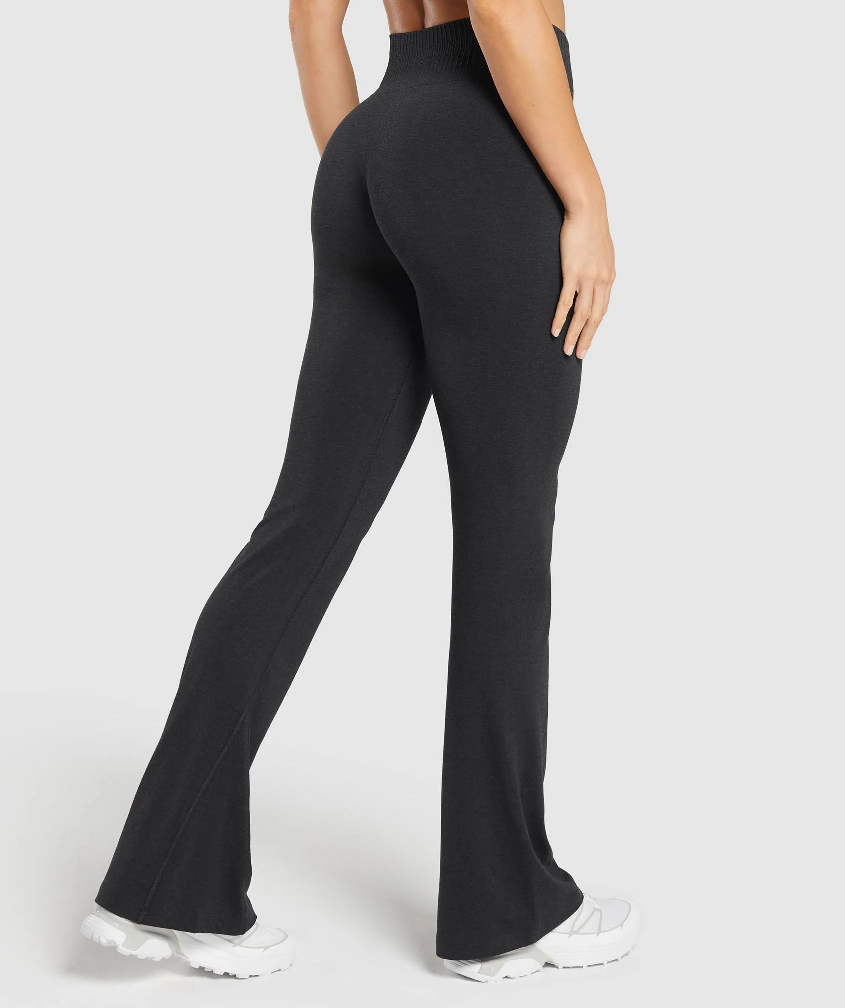 Luxe Seamless Flare Leggings – Coal Marl