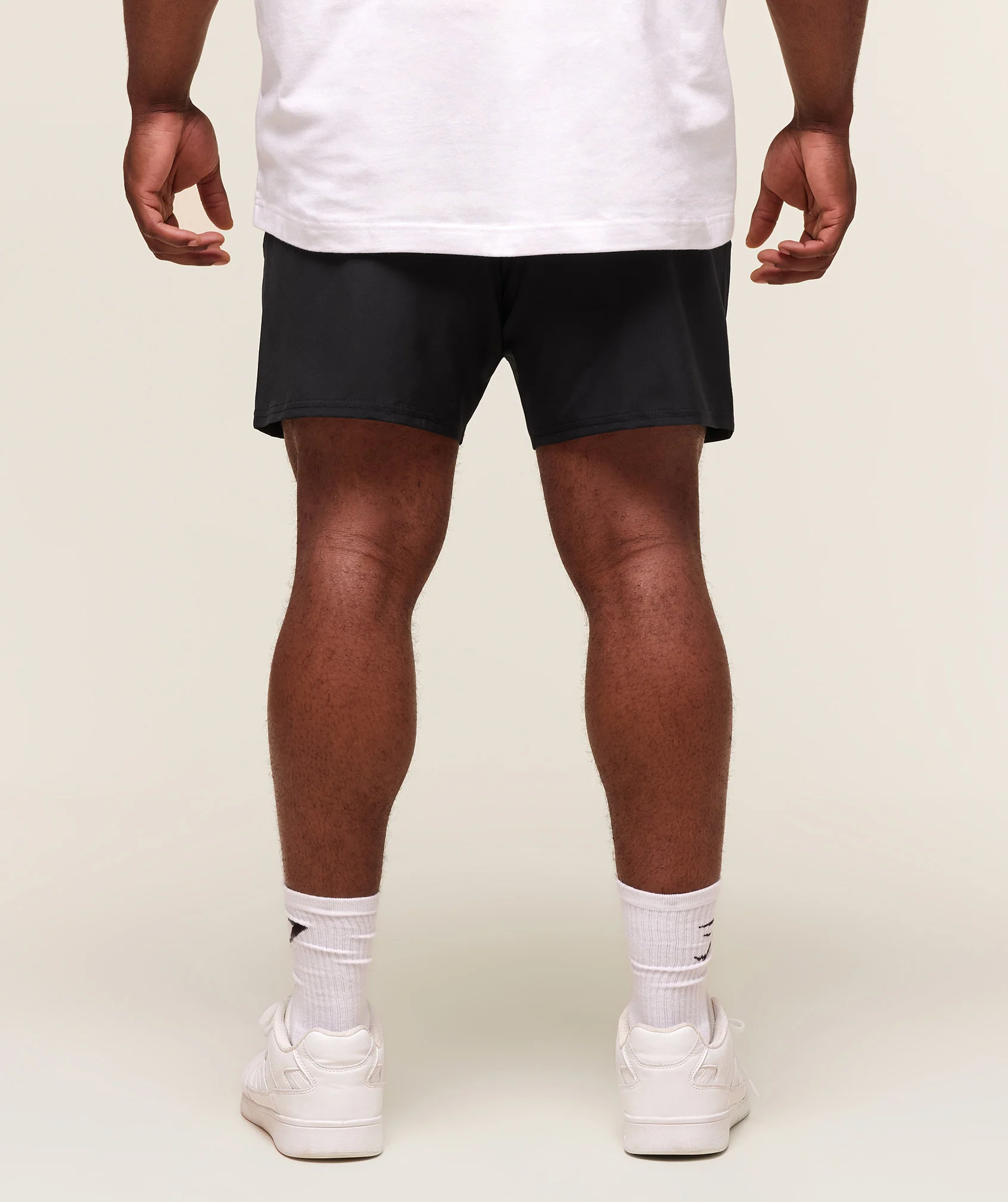 Olympic Bar 7″ Short – Black