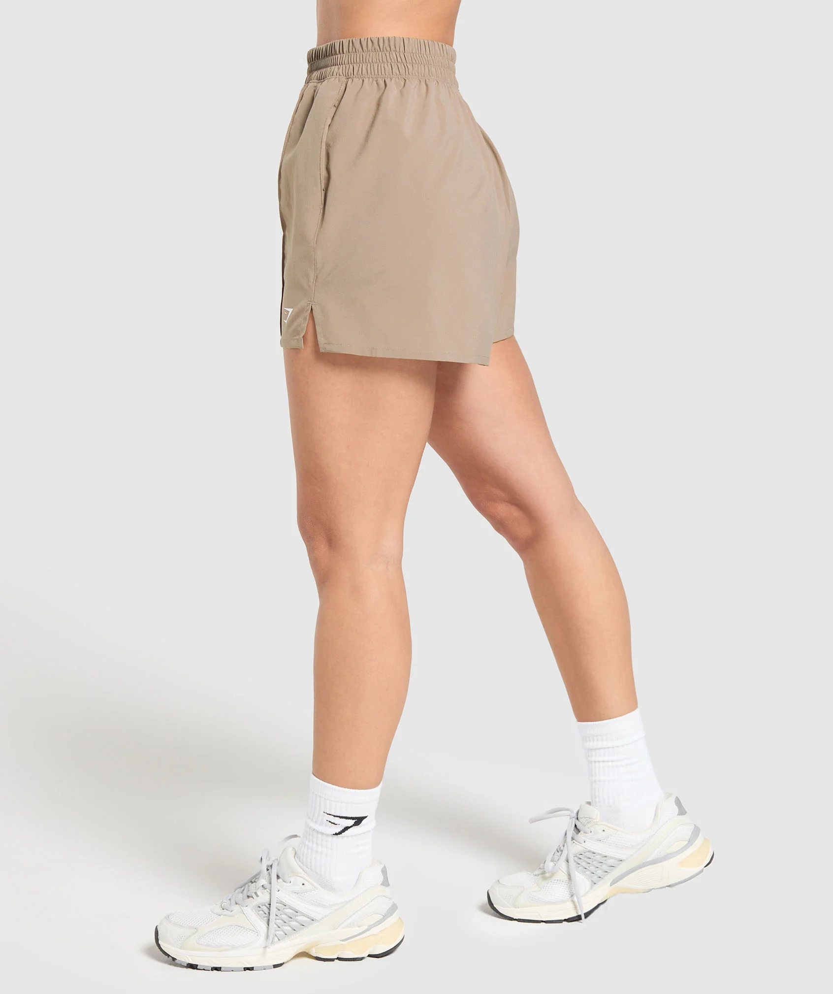 Pintuck Shorts – Lifestyle Brown - Imagen 2