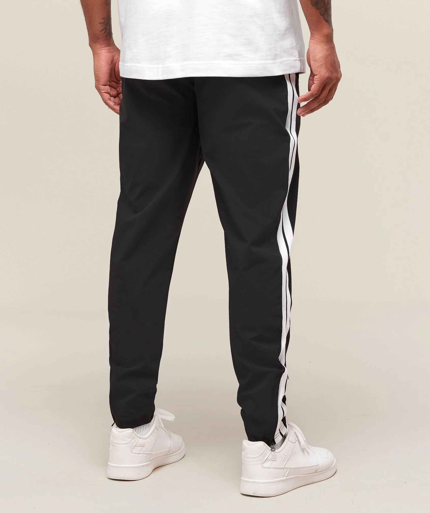 Retro Side Stripe Joggers – Black - Imagen 2