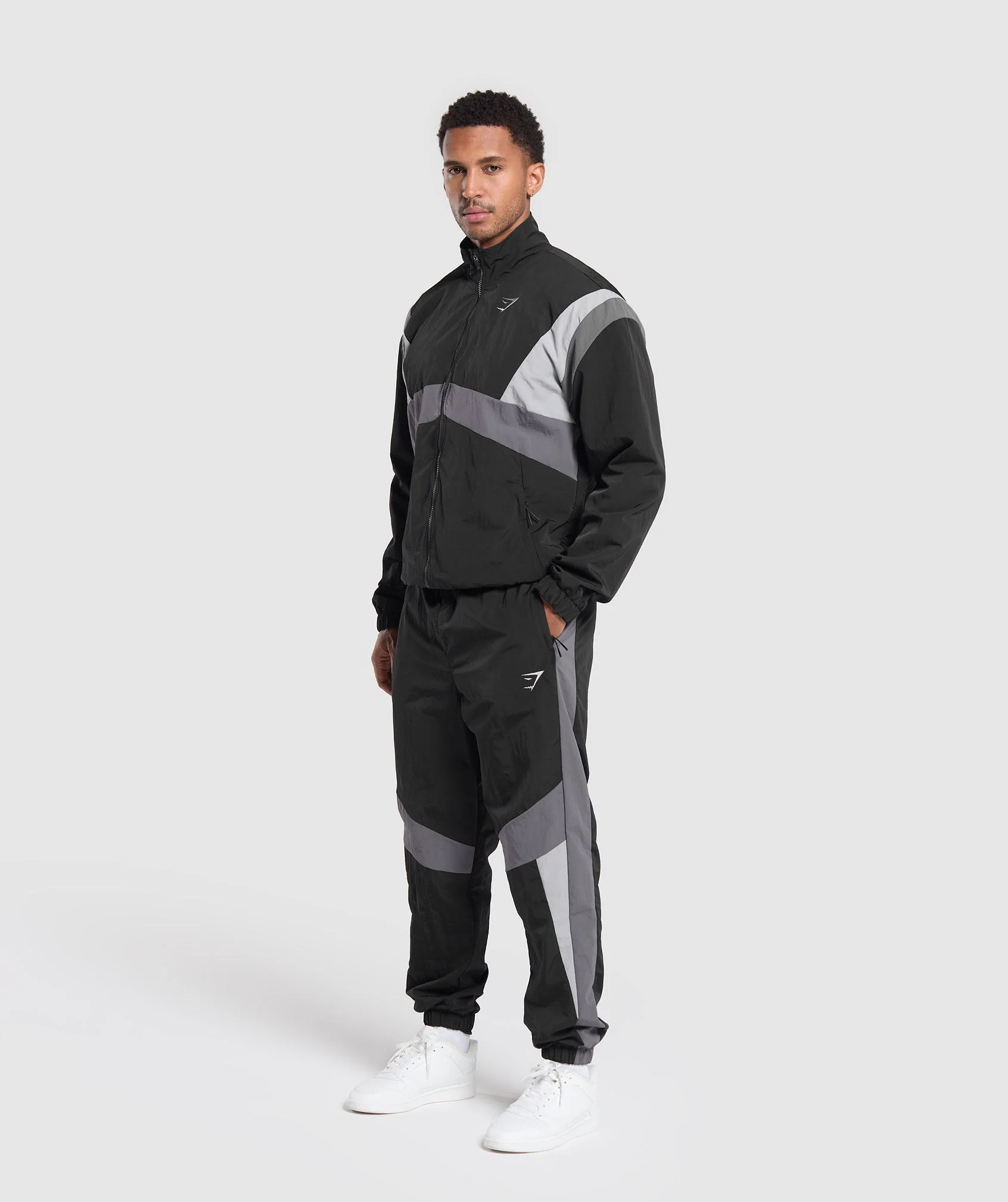 Retro Track Jacket – Black/Dark Grey/Smokey Grey - Imagen 2