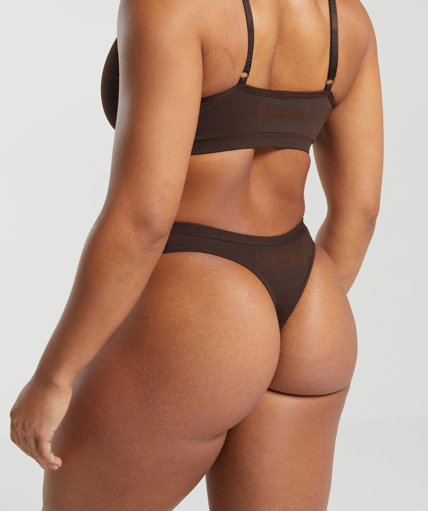Seamless Dipped Front Thong – Archive Brown