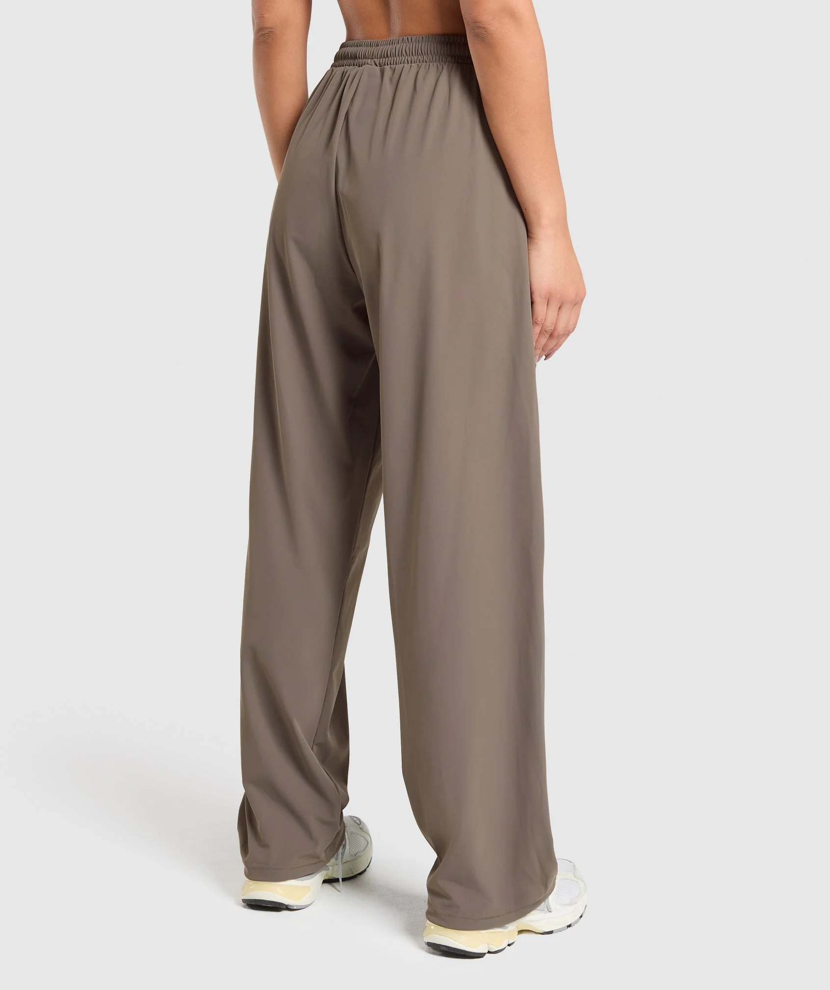 Stitch Feature Woven Pants – Camo Brown