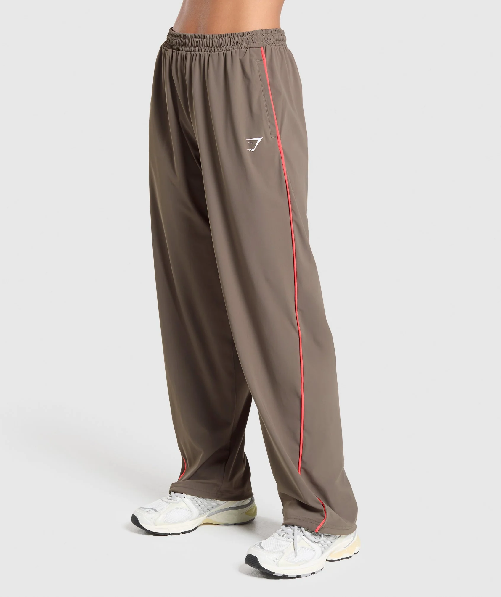 Stitch Feature Woven Pants – Camo Brown - Imagen 2