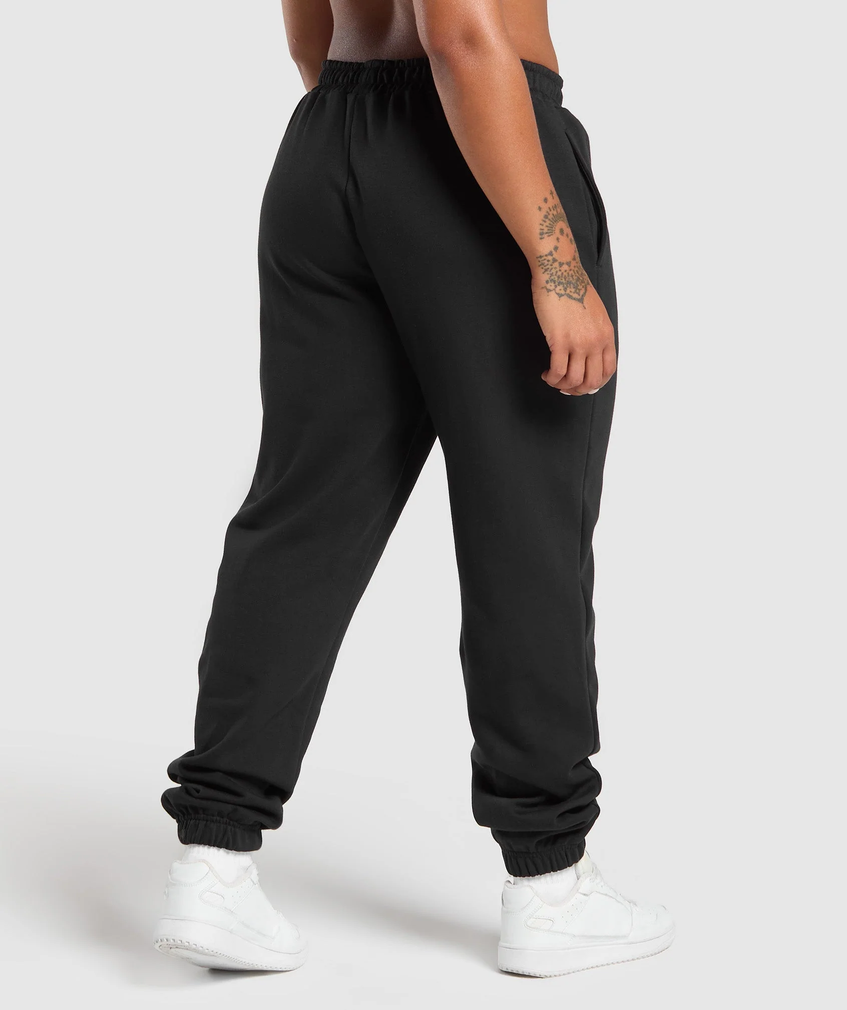 Strength Department Graphic Joggers – Black