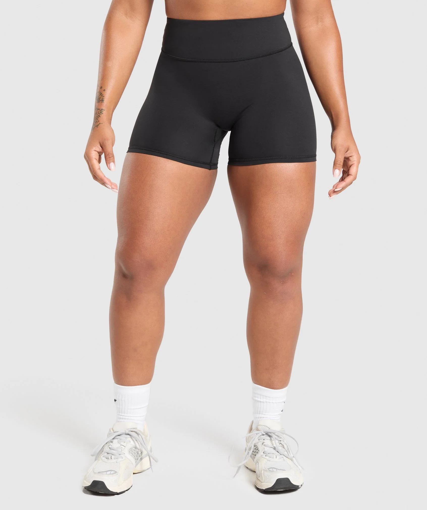 Superset Pocket Shorts – Black