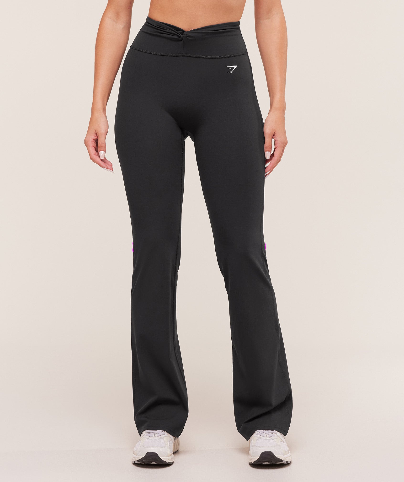 Twist Front Straight Leg Legging – Black
