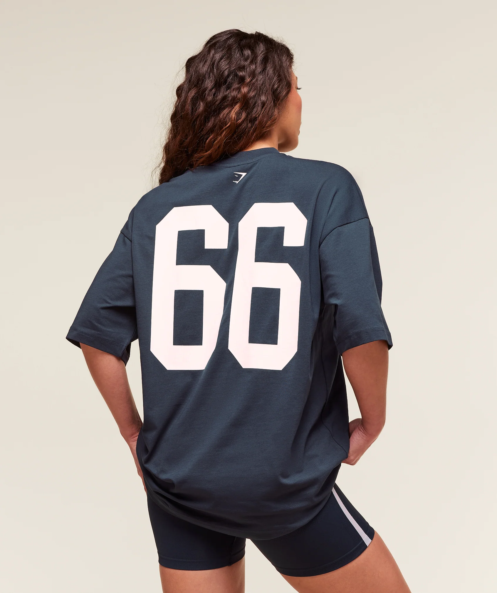 Varsity Graphic Oversized T-shirt – Heavy Blue - Imagen 2