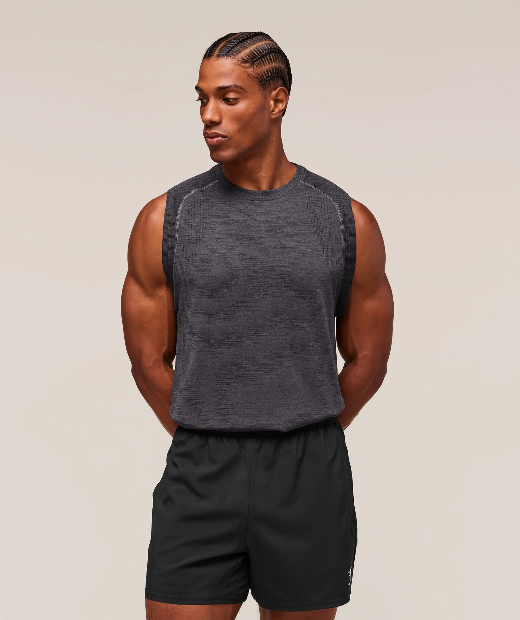 Versatile Seamless Tank – Dark Grey/Black