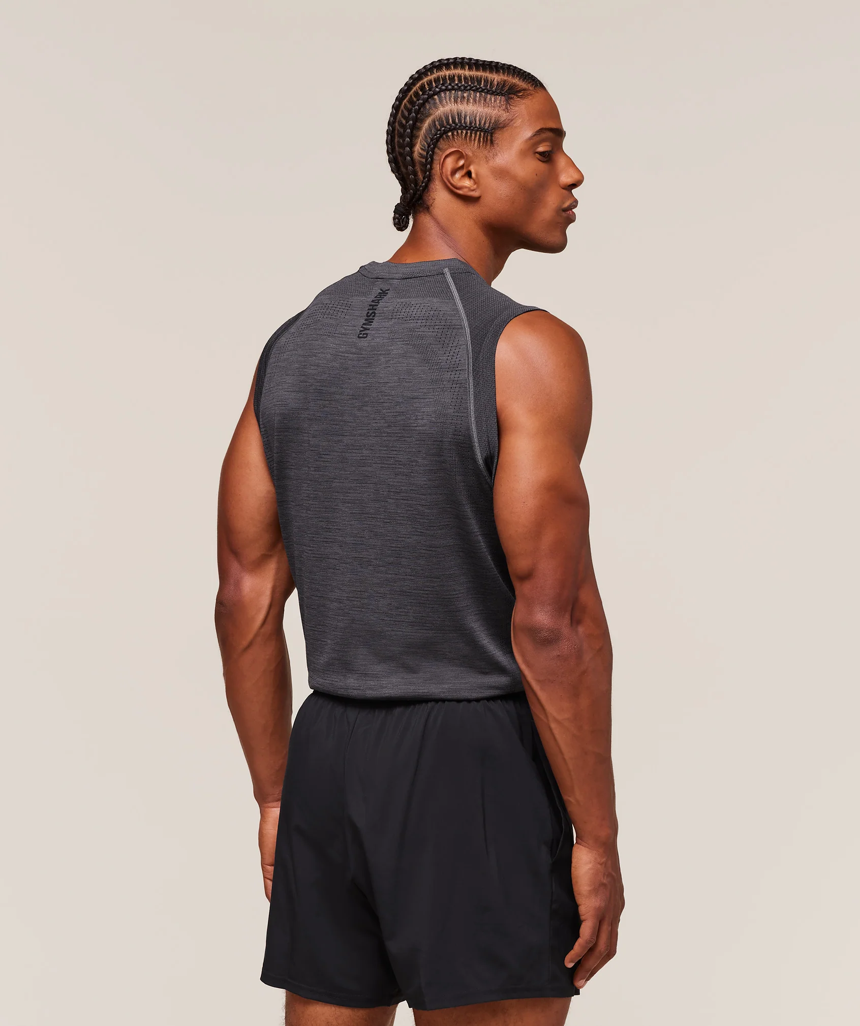 Versatile Seamless Tank – Dark Grey/Black
