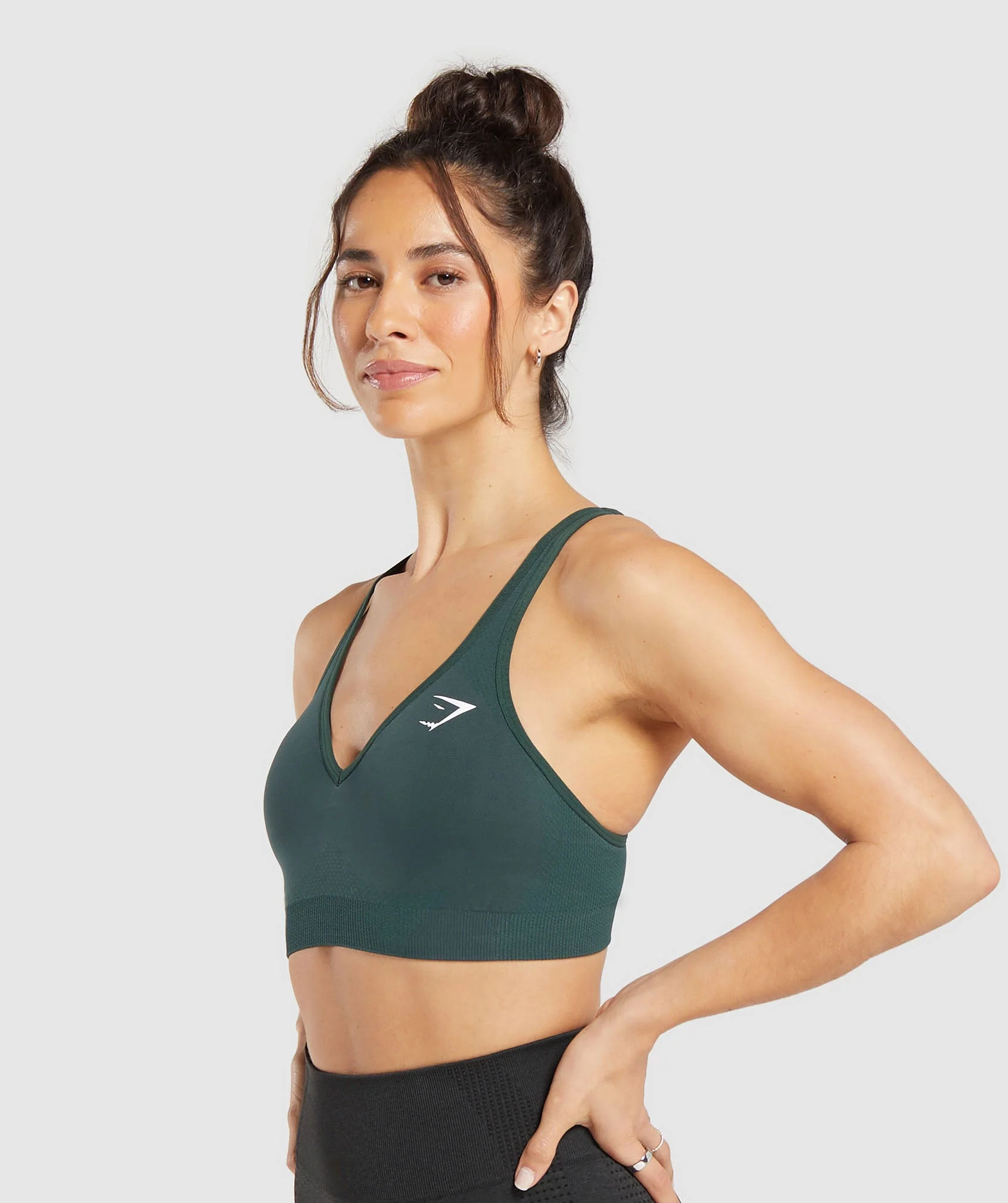 Vital V Neck Sports Bra – Woodland Green Marl - Imagen 2