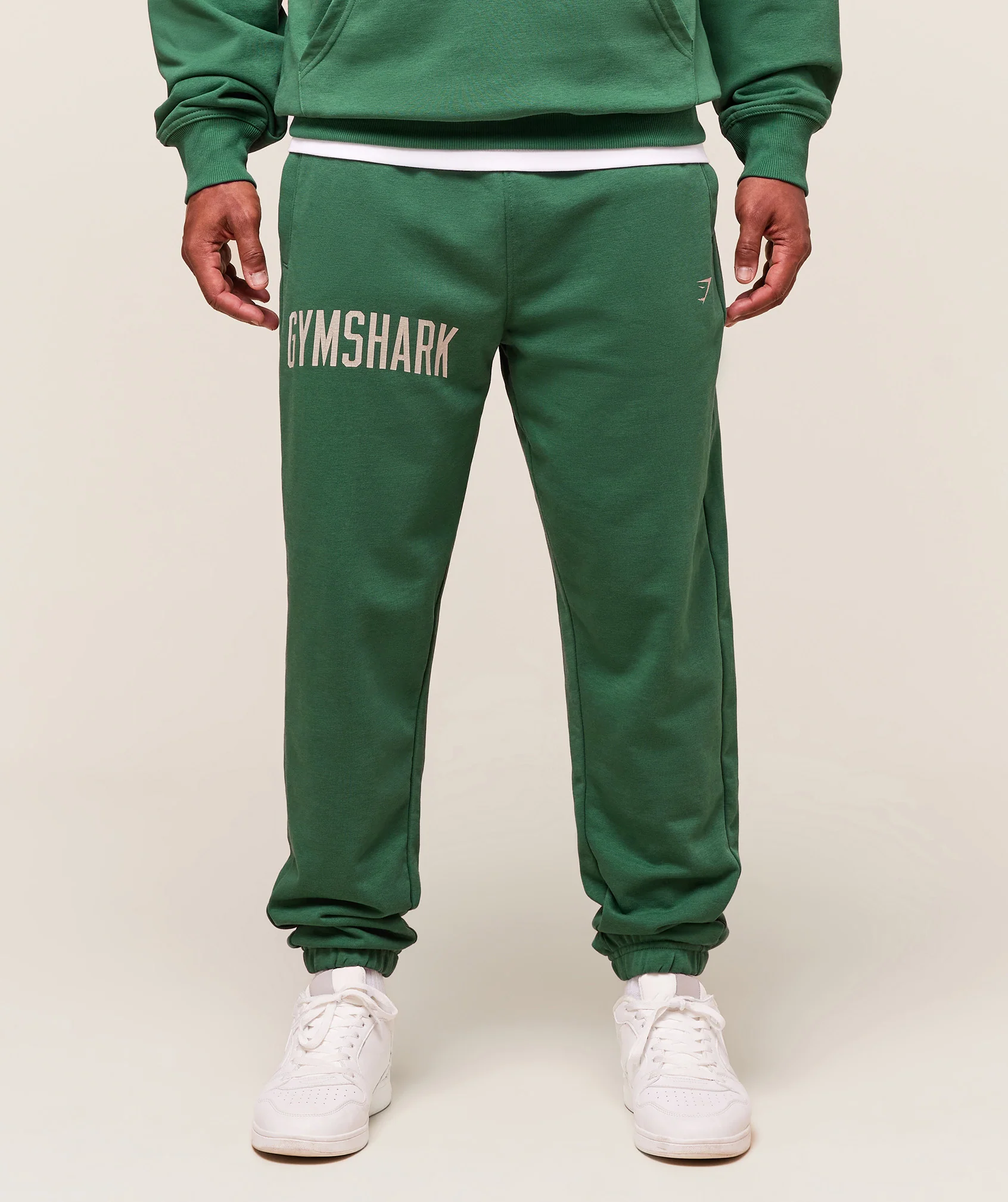 Worn Graphic Jogger – Lift Green