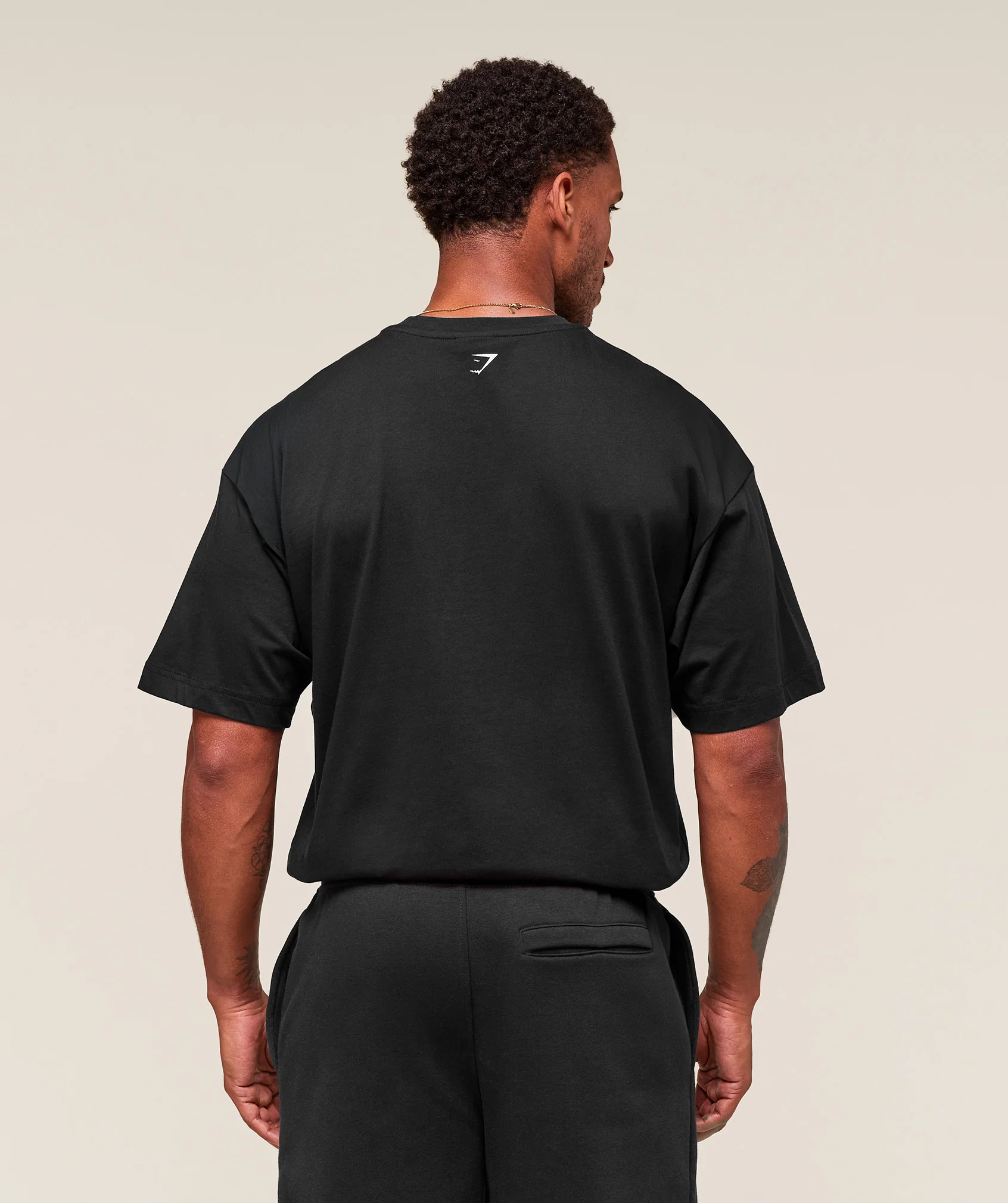 Worn Graphic T-Shirt – Black